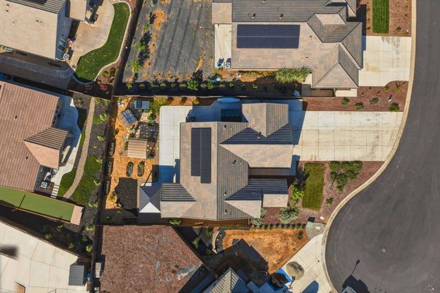 1820 Coastline Ct, Plumas Lake, CA 95961