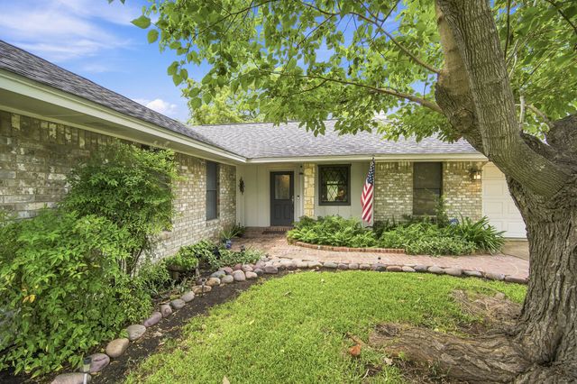 1215 Butcher Road, Waxahachie, TX 75165
