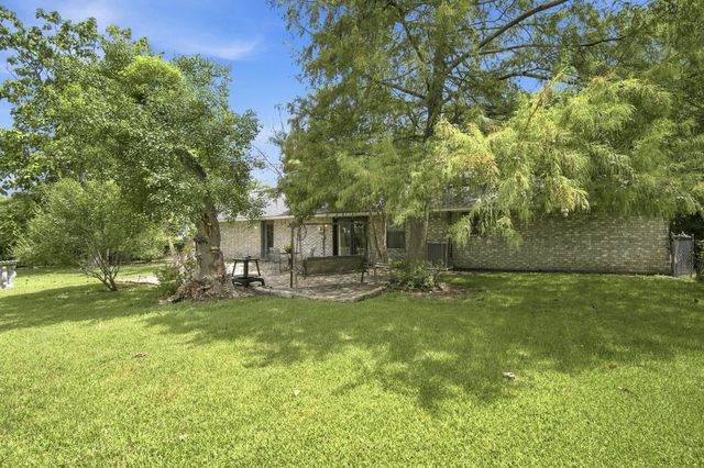 1215 Butcher Road, Waxahachie, TX 75165
