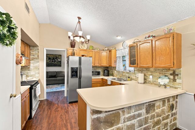 1215 Butcher Road, Waxahachie, TX 75165