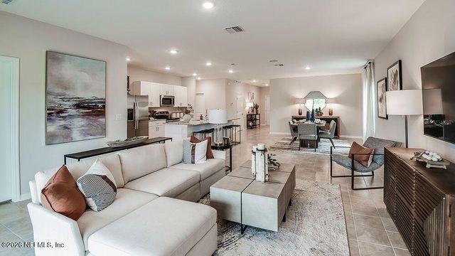 8472 LILIAS Circle, Jacksonville, FL 32219