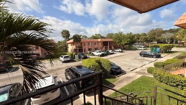 231 Lakeview Dr 204, Weston, FL 33326