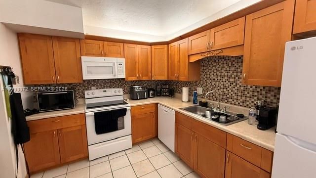 231 Lakeview Dr 204, Weston, FL 33326