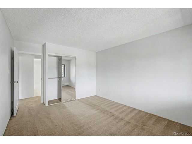 2868 S Heather Gardens Way 250-210, Aurora, CO 80014
