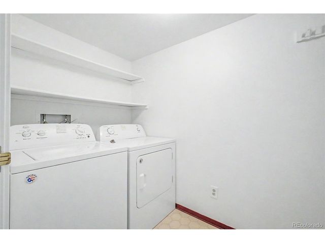 2868 S Heather Gardens Way 250-210, Aurora, CO 80014