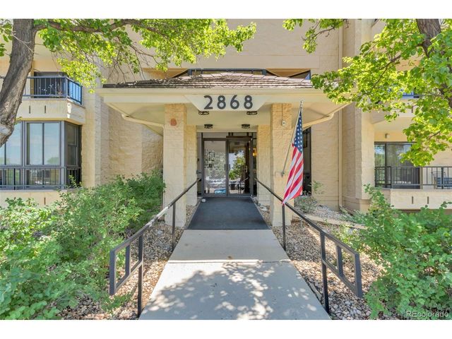 2868 S Heather Gardens Way 250-210, Aurora, CO 80014
