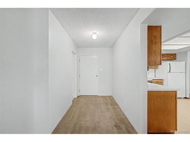 2868 S Heather Gardens Way 250-210, Aurora, CO 80014
