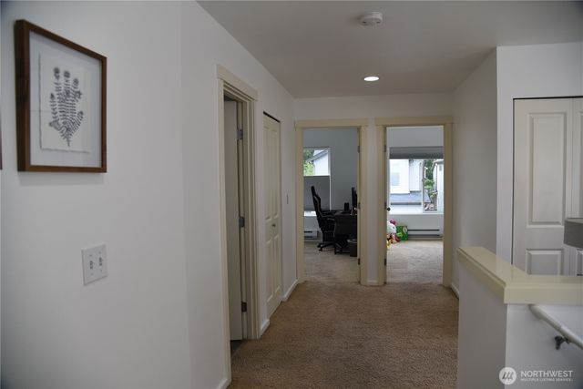 1327 42nd St NE, Auburn, WA 98002