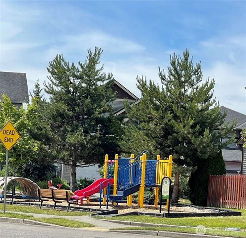 1327 42nd St NE, Auburn, WA 98002