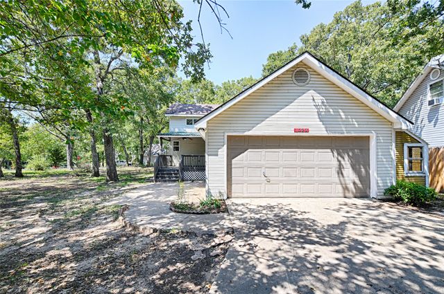 1029 Shoreline Drive, West Tawakoni, TX 75474