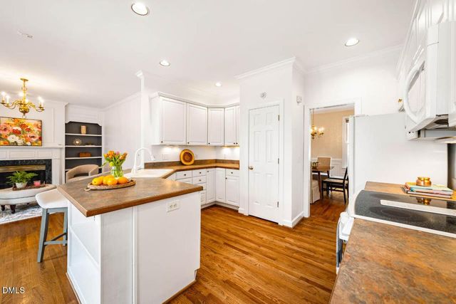 109 Oak Park Drive, Chapel Hill, NC 27517