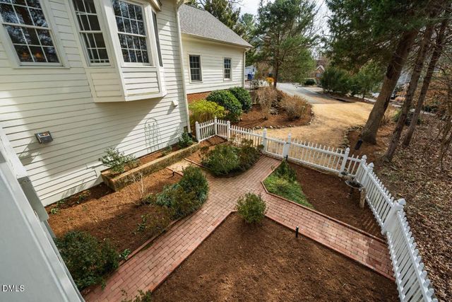 109 Oak Park Drive, Chapel Hill, NC 27517