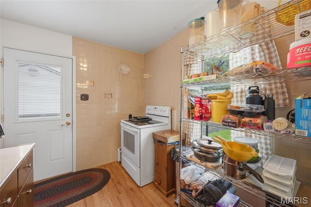 2702 Chatham Drive, Maryland Heights, MO 63043