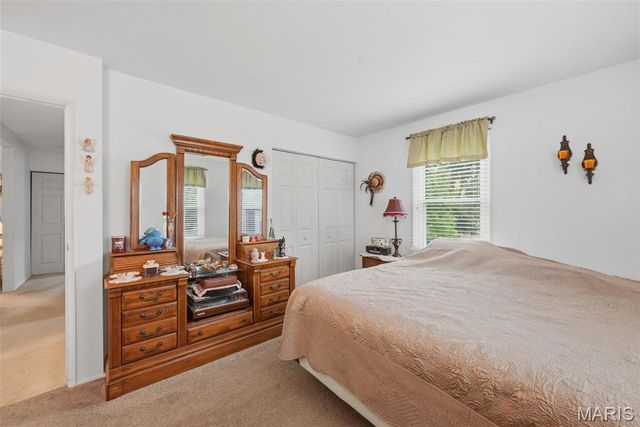 2702 Chatham Drive, Maryland Heights, MO 63043