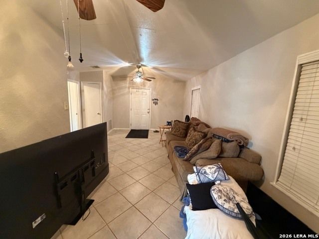 255 petaluma, San Antonio, TX 78221