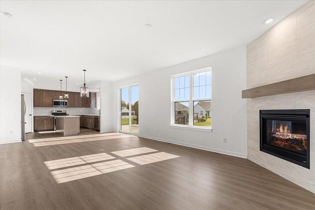 N174W20671 Laurel Springs CIRCLE, Jackson, WI 53037
