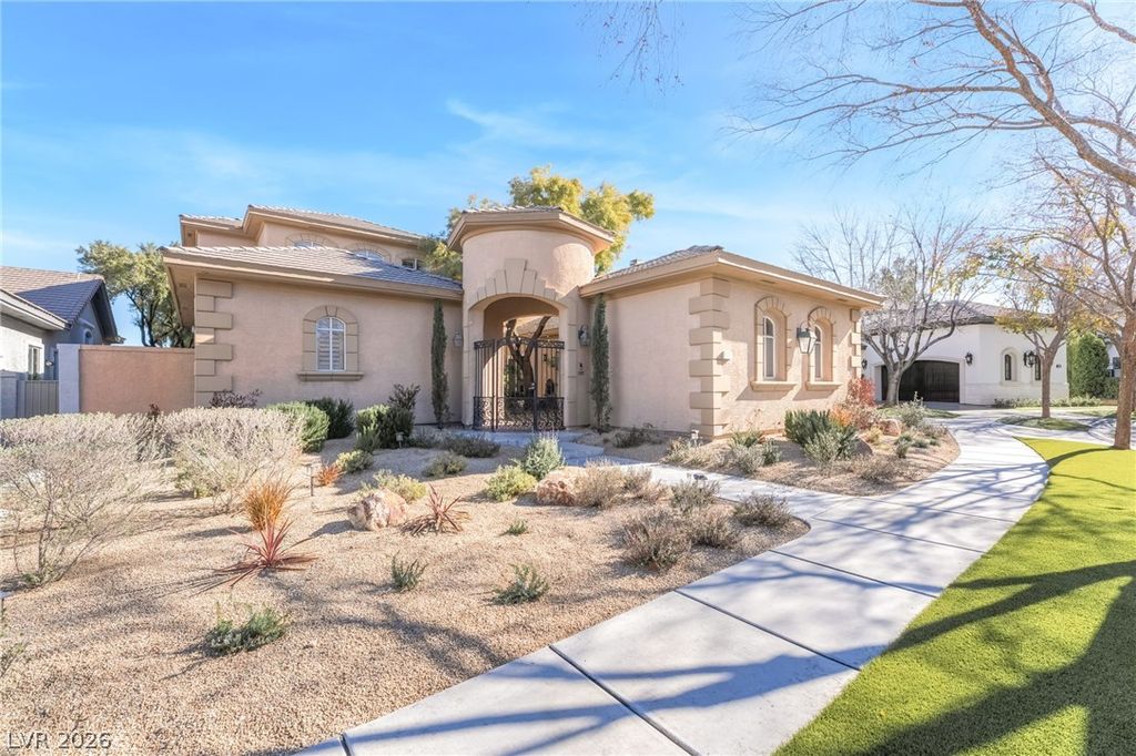 904 Pont Chartrain Drive, Las Vegas, NV 89145