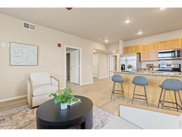 2980 Kincaid Dr 1-105, Loveland, CO 80538
