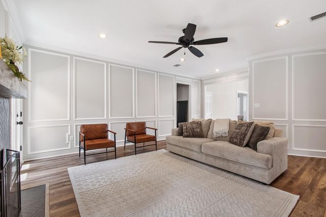 17707 Forest Park Lane, Spring, TX 77379