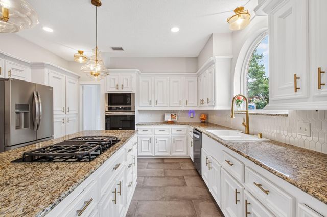 17707 Forest Park Lane, Spring, TX 77379