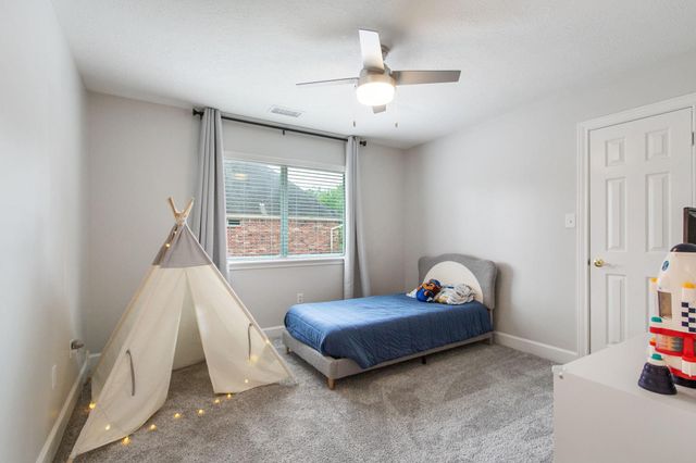 17707 Forest Park Lane, Spring, TX 77379