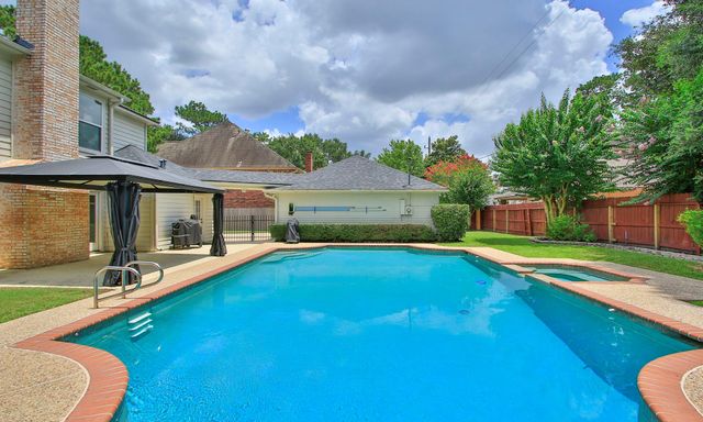 17707 Forest Park Lane, Spring, TX 77379