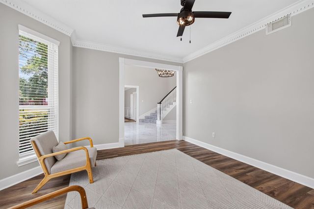 17707 Forest Park Lane, Spring, TX 77379
