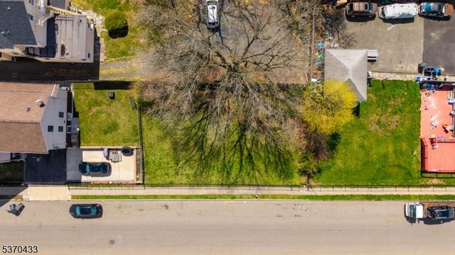 43 Winthrop Ter, East Orange City, NJ 07018