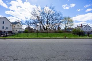 43 Winthrop Ter, East Orange City, NJ 07018