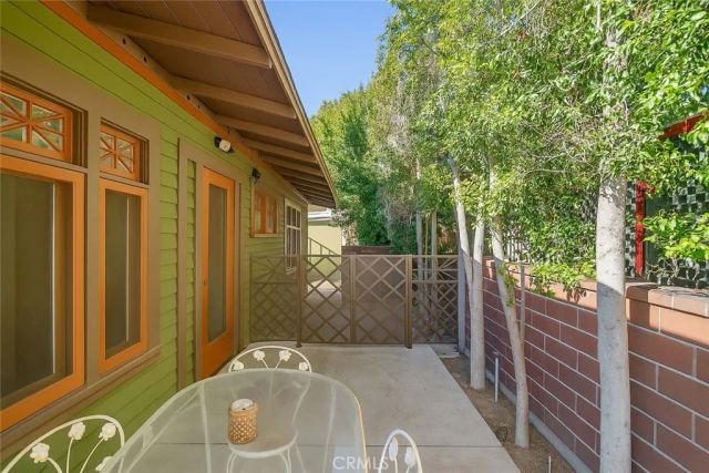 1251 N Palomares, Pomona, CA 91767