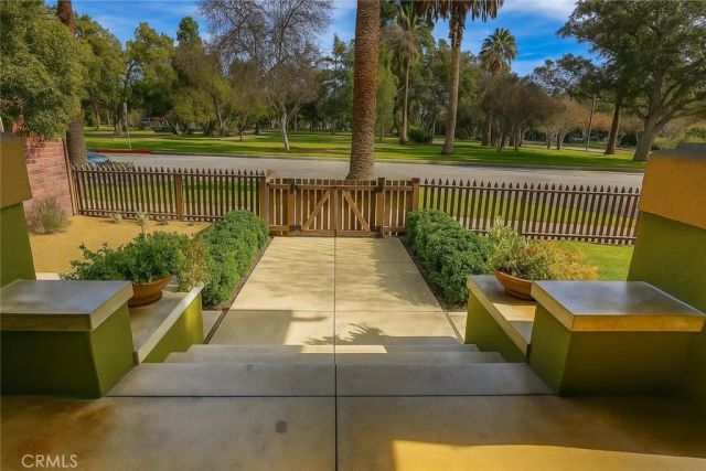 1251 N Palomares, Pomona, CA 91767