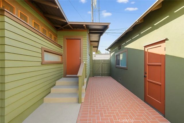 1251 N Palomares, Pomona, CA 91767