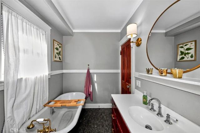 1251 N Palomares, Pomona, CA 91767