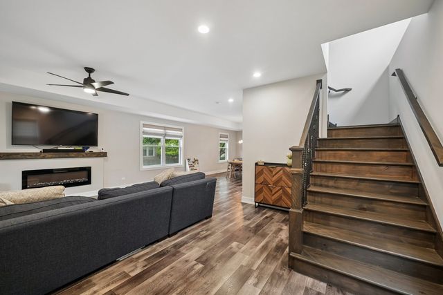 5436 S 73rd Court, Summit, IL 60501