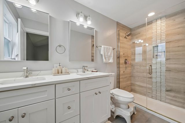5436 S 73rd Court, Summit, IL 60501