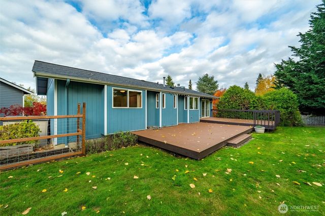 1379 Northwood Court, Bellingham, WA 98226