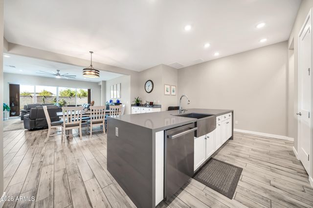 17234 W ROYAL PALM Road, Waddell, AZ 85355