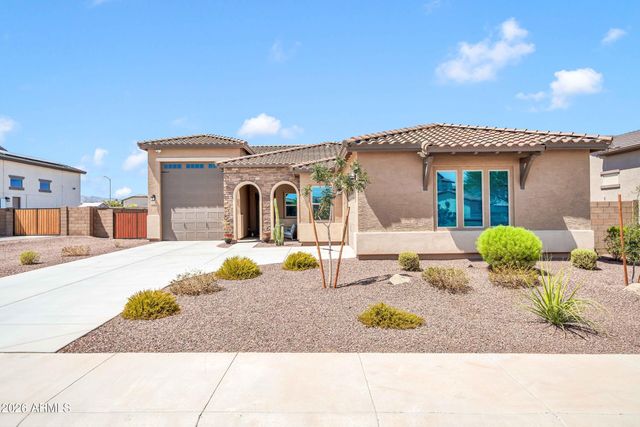 17234 W ROYAL PALM Road, Waddell, AZ 85355