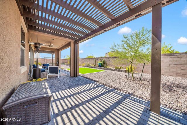 17234 W ROYAL PALM Road, Waddell, AZ 85355