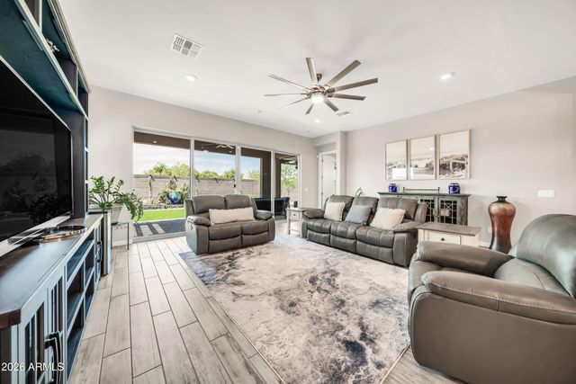17234 W ROYAL PALM Road, Waddell, AZ 85355