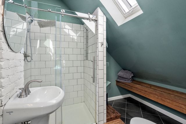 29 Denton Ter, Boston, MA 02131