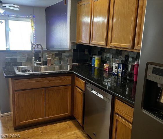 5012 Sublight Avenue, Las Vegas, NV 89108