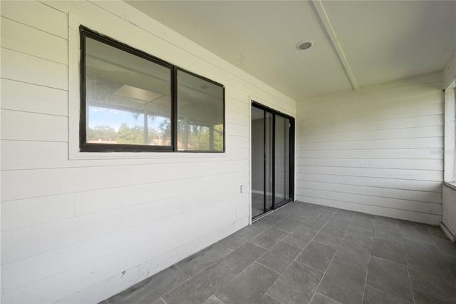 1420 RIDGE LAKE COURT, Lakeland, FL 33801