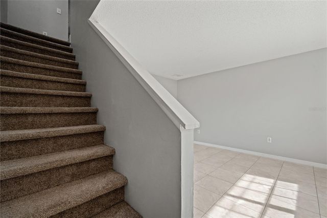 1420 RIDGE LAKE COURT, Lakeland, FL 33801