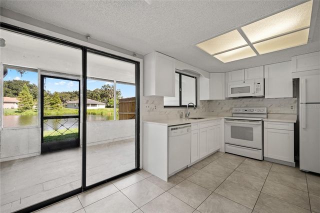 1420 RIDGE LAKE COURT, Lakeland, FL 33801