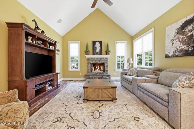 164 Saddle Ridge, West End, NC 27376
