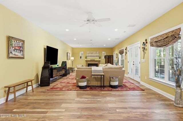164 Saddle Ridge, West End, NC 27376