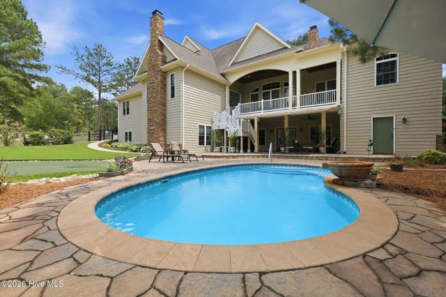 164 Saddle Ridge, West End, NC 27376