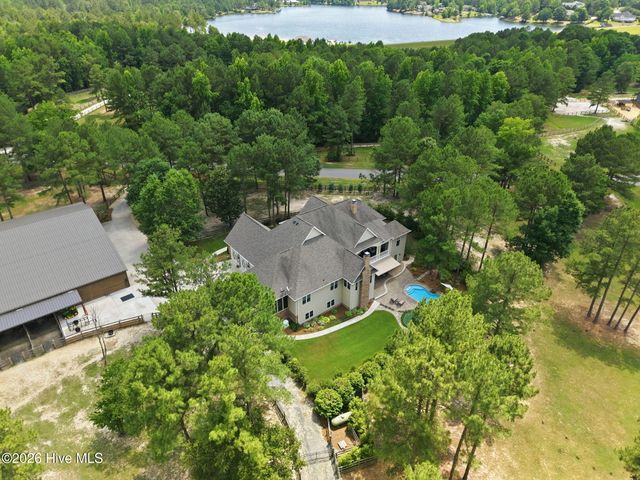 164 Saddle Ridge, West End, NC 27376
