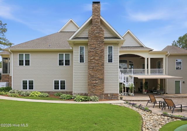 164 Saddle Ridge, West End, NC 27376